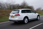 Volkswagen Golf Alltrack 2017 года (UK)
